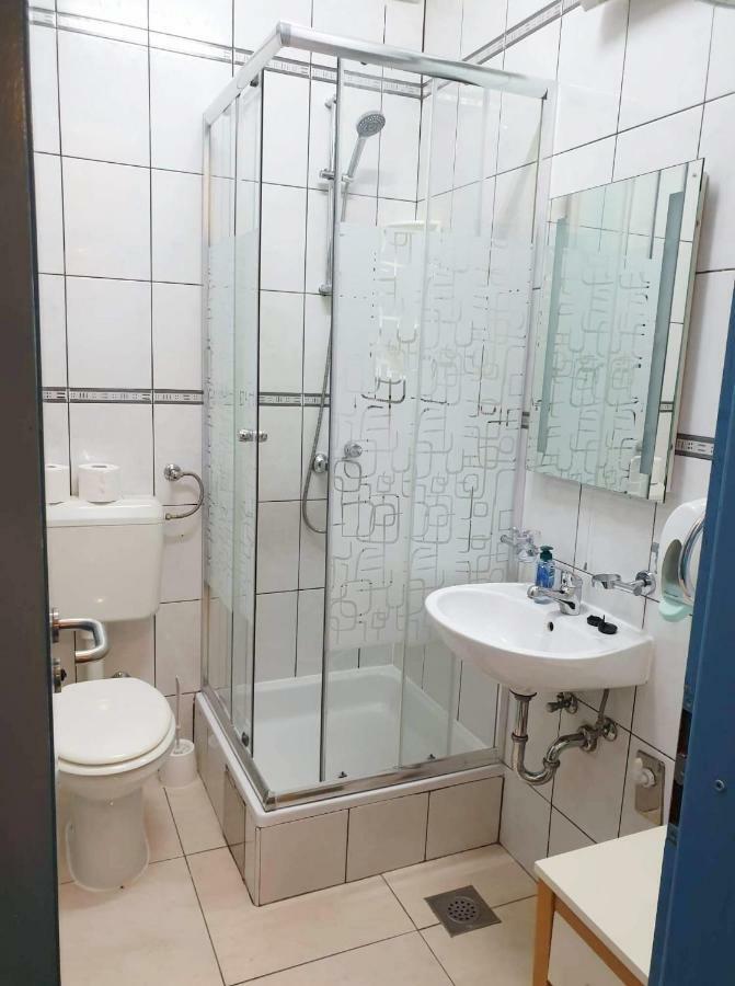Blue Wave Apartments ตูรันญ์ ภายนอก รูปภาพ